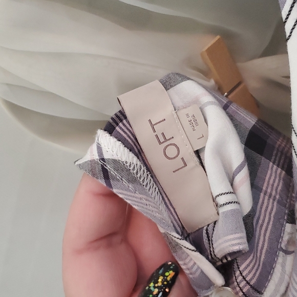 Ann Taylor LOFT Plaid Blouse Top with Keyhole Back - Picture 9 of 11